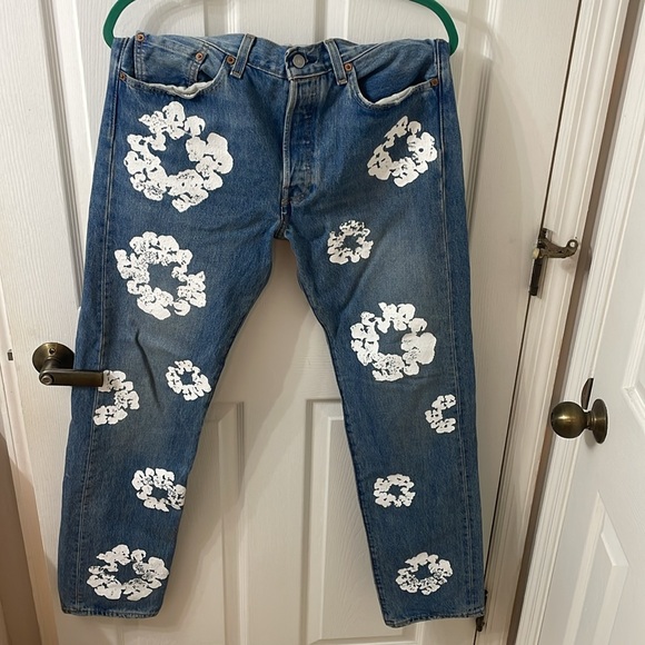 Denim Tears Levi blue flower jeans size 32 like new worn one time - Picture 7 of 7